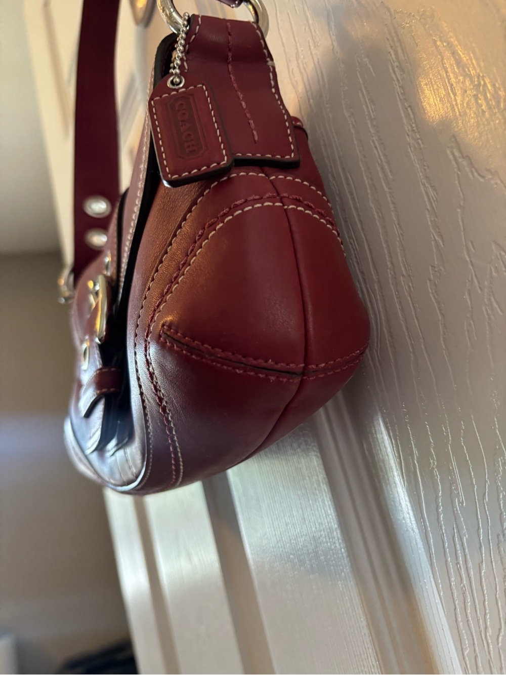 Coach Soho Signature Buckle Flap Shoulder Bag Purse Red Leather Y2K F10909 - Picture 5 of 14